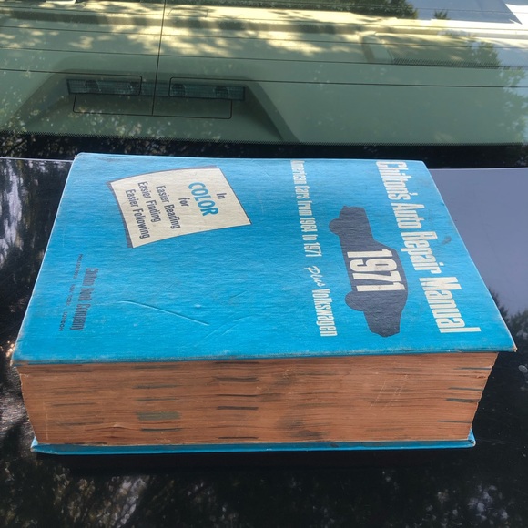 Chilton’s Auto Repair Manual 1971 American Cars 1964-1971 +Volkswagen - Picture 5 of 14